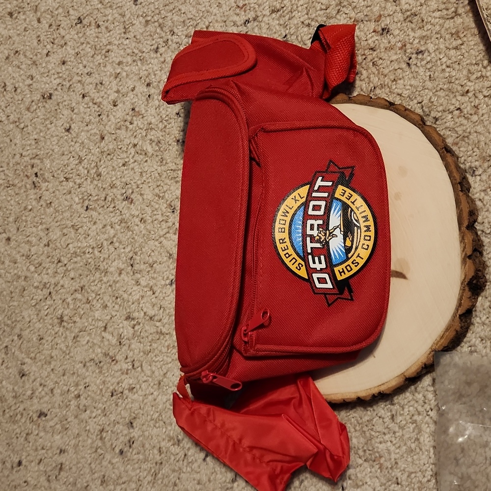 Super Bowl XL Detroit Host Committee Red Fanny Pack NEW